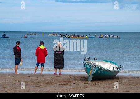 Celtic Longboat rowing regatta at Aberporth, Ceredigion, Wales Stock Photo