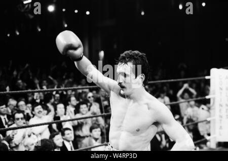 Barry McGuigan's comeback fight against Nicky Perez,  Alexandra Pavillion, London.This was McGuigan's first fight after losing his WBA World Title to Steve Cruz. McGuigan won by KO in round four. (Picture shows) McGuigan celebrating his win after the fight. 4th April 1988. Stock Photo