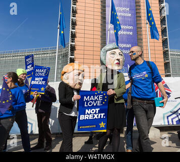 Belgium, Brussels, on March 21, 2019: demonstration in front of the European Commission against Brexit with the slogan 'Make Love, Not Brexit'. Partic Stock Photo