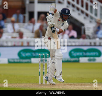 London, UK. 25th July, 2019. LONDON, ENGLAND. JULY 25: Sam Curran of England during International Test Match Series Day Two between England and Ireland at the Lord's Cricket Ground on July 25, 2019 in London, England. Credit: Action Foto Sport/Alamy Live News Stock Photo