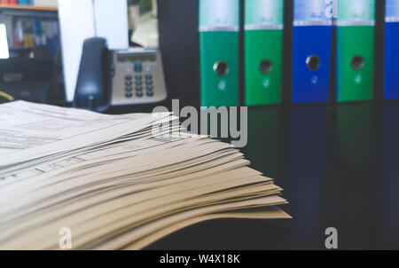 backlog table desk after returning in office from vacations Stock Photo