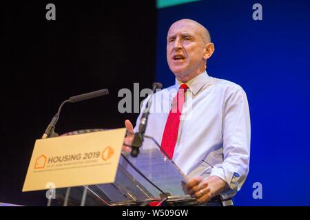 John Healey MP talks at the CIH Housing Conference 2019     www.chrisbullphotographer.c Stock Photo