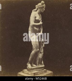 Venere Campidoglio, Roma, Edmondo Behles (Italian, born Germany, 1841 - 1921), about 1865–1875, Albumen silver print Stock Photo