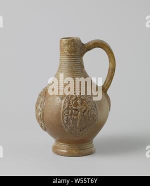 Jug with music-making lady and ribbed neck, Stoneware jug on high feet with a spherical belly and narrow, ribbed neck. The C-shaped ear is attached to the neck and shoulder. Profiles on the foot and covered with a brown engobe. On the belly three times in relief a printed and imposed medallion with a richly decorated edge. In the medallion a musician woman and the date '1583'. Raeren., anonymous, Raeren, c. 1583 - c. 1610, stoneware, glaze, engobe, vitrification, h 20.3 cm d 3.4 cm d 13.4 cm d 8 cm w 14.3 cm Stock Photo