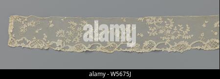 Strip of application side with flower sprays above an edge of oval-shaped cartouches, Strip of natural-colored Brussels application side: needle lace appliqué on drochel soil. The pattern consists of oval-shaped cartouches along the underside of the strip, above which alternately a flower branch with a few flowers and leaves and a larger winding branch with some flowers and many side branches with small leaves on either side. There are three variations of both the flower sprays and winding branches. The sparingly full work is enclosed by coordinated wire bundles. There are various decorative Stock Photo