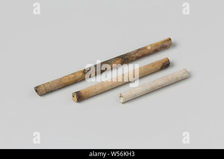 Fragments of pipe stalks from the wreck of the East Indiamen Hollandia ...