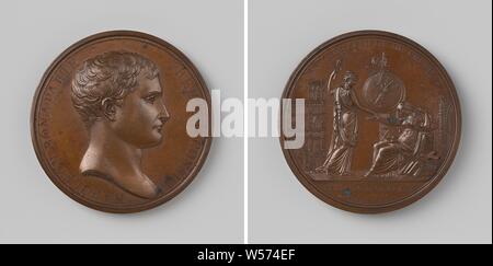 Napoleon Bonaparte, Prime Minister of France, restores religion, Bronze Medal. Front: man's bust inside the inside. Reverse: woman with mirror in hand, around which a snake writhes, helps seated religion, depicted as a veiled woman with a cross and an open book at her feet, standing, hanging between both shield and sword on a column with a rooster on it, in the background Notre Dame and derelict building within a circle, cut off: inscription, Notre-Dame, Napoleon I Bonaparte (Emperor of the French), Bertrand Andrieu, Paris, 1803, bronze (metal), striking (metalworking), d 5.1 cm × w 61.41 Stock Photo