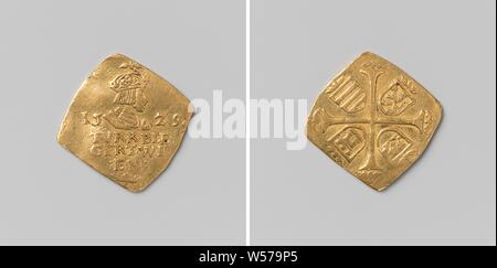 Siege of Vienna by the Turks, almost diamond shaped emergency coin with slightly beveled corners. Front: Man facing to the right with crown between years above inscription, on four ends: fleuron. Reverse: cross, four crowned coats of arms between arms of the cross, at four ends: fleuron, Vienna, anonymous, 1529, gold (metal), striking (metalworking), h 2.2 cm × w 2.2 cm × w 3.50 Stock Photo