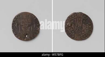 Drivers of Guild of Antwerp, Copper Medal with a hole in it. Front: woman with child on arm, sitting on a seat between two elongated, triangular objects within a circle. Reverse: scissor cutter between comb and elongated triangular object within wreath of leaves and flowers, Antwerp, anonymous, 1545, copper (metal), striking (metalworking), d 2.5 cm × w 3.50 Stock Photo