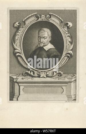 Portrait of Marco Aurelio Severino, Bust to the left of Marco Aurelio Severino in an oval ornamental medallion with border lettering in Latin, resting on a pedestal. On the pedestal, around the portrait, also various surgical instruments, Marco Aurelio Severino, Jacob Houbraken (mentioned on object), 1722 - 1724, paper, engraving, h 170 mm × w 130 mm Stock Photo