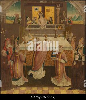 Mass of Saint Gregory, Mass of Saint Gregory. Gregorius kneels before the altar and sees the vision of Christ rising from the grave surrounded by the passion tools. On the left the four church fathers kneel, on the right a monk with the tiara, two nuns of the brigit order and two bishops. Originating from the Marienwater monastery of the Brigit Order in Koudewater., anonymous, Brabant, c. 1500, panel, oil paint (paint), support: h 66.8 cm × w 62 cm Stock Photo