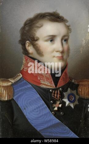 Portrait of Alexander I (1777-1825), Emperor of Russia, emperor of Russia. Bust, to the right. Part of the collection of portrait miniatures, Alexander I (Tsar of Russia), Domenico Bossi, 1805 - 1815, ivory, metal, glass, h 7.4 cm × w 4.5 cm h 84 cm × w 4.8 cm × d 0.7 cm Stock Photo