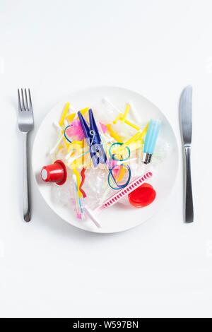 Conceptual image of plastic pollution entering the food chain Stock ... Biology Diagrams