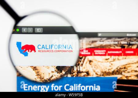 Richmond, Virginia, USA - 26 July 2019: Illustrative Editorial of California Resources Corporation website homepage. California Resources Corporation Stock Photo