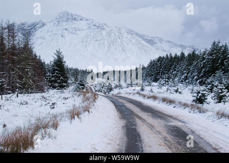Snowy road to Glen Brittle, Isle of Skye Stock Photo
