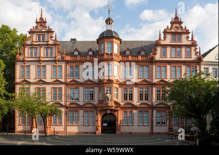 Mainz, Gutenberg-Museum im Haus zum römischen Kaiser Stock Photo