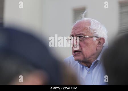 January 28, 2018: Bernie Sanders speaks at a rally at Santa Monica High School in Santa Monica, CA Credit: Jason Ryan/ZUMA Wire/Alamy Live News Stock Photo