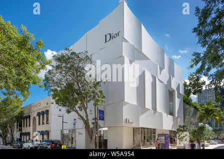 THE NEW DIOR STORE AT MIAMI DESIGN DISTRICT  Miami Design Agenda