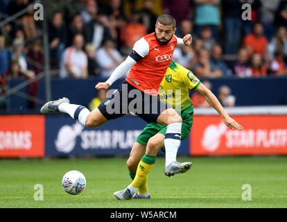 Luton Town's Elliot Lee in action during the pre-season friendly match at Kenilworth Road, Luton. Stock Photo