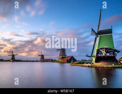 Old windmills, Zaanse Schans, open-air museum, Zaanstad, North Holland, Holland, Netherlands