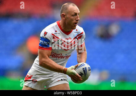 Bolton, UK. 27th July, 2019. Coral Challenge Cup Semi Final St Helens versus Halifax; James Roby of St Helens looks for passing options Credit: Action Plus Sports Images/Alamy Live News Stock Photo