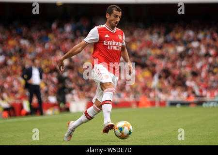 London, UK. 28th July, 2019. Henrik Mkhitaryan of Arsenal in action. Emirates cup 2019 match, Arsenal v Lyon at the Emirates Stadium in London on Sunday 28th July 2019. this image may only be used for Editorial purposes. Editorial use only, license required for commercial use. No use in betting, games or a single club/league/player publications . pic by Steffan Bowen/Andrew Orchard sports photography/Alamy Live news Credit: Andrew Orchard sports photography/Alamy Live News Stock Photo