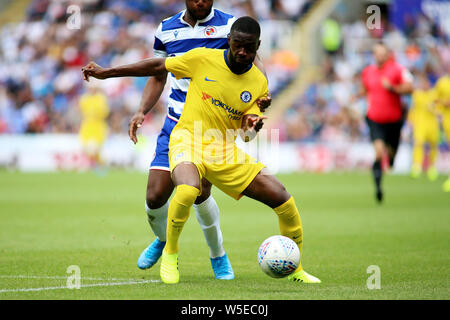 Reading, UK. 28th July, 2019. Tiemoue Bakayoko of Chelsea during pre-season football friendly match, Reading v Chelsea at the Madejski Stadium in Reading on Sunday 28th July 2019. this image may only be used for Editorial purposes. Editorial use only, license required for commercial use. No use in betting, games or a single club/league/player publications. pic by Tom Smeeth/Andrew Orchard sports photography/Alamy Live news Credit: Andrew Orchard sports photography/Alamy Live News Stock Photo