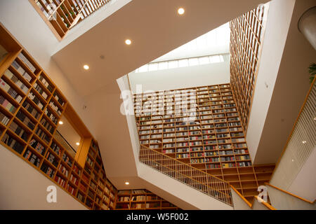 Interior view of the library of the Chinese University of Hong Kong, Shenzhen, abbreviated as CUHK-Shenzhen, in Shenzhen city, south China's Guangdong Stock Photo