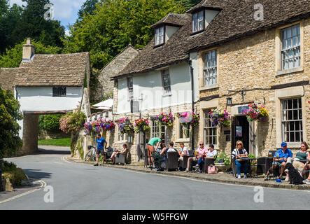 West Street and The Castle Inn in Castle Combe Village, Wiltshire, England Stock Photo
