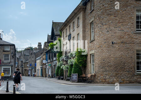 Kirkby Lonsdale  a small town and civil parish in the South Lakeland district of Cumbria, England.  is known as a gateway to the Yorkshire Dales and t Stock Photo