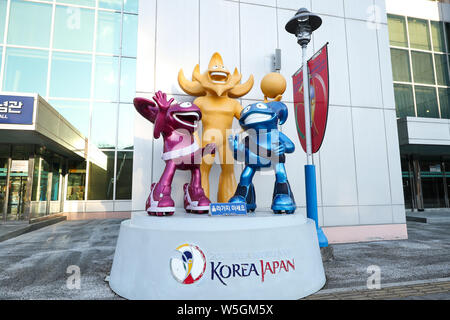 View of the official mascot 'Atmozone' of the 2002 FIFA World Cup Korea/Japan at the Ulsan Munsu Football Stadium in Ulsan, South Korea, 13 March 2019 Stock Photo