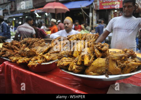 Ramadan Ifter market  Dhaka 07/05/2019. An over view of the traditional Ifter market at Chawk Bazar as the first day of the Holy month Ramadan in Dhak Stock Photo