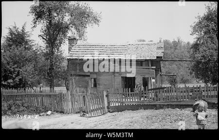 Dodson, Roe; home on Jim Wilson place Stock Photo