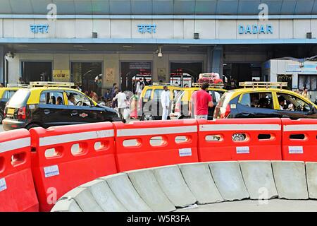 Dadar Railway Station Terminus entrance Mumbai Maharashtra India Asia Stock Photo