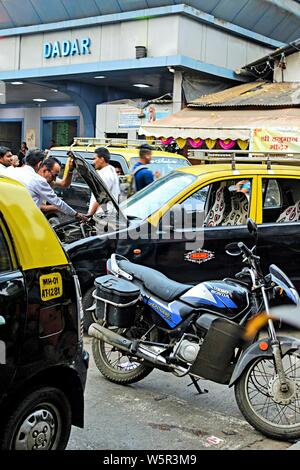 Dadar Railway Station Terminus entrance Mumbai Maharashtra India Asia Stock Photo