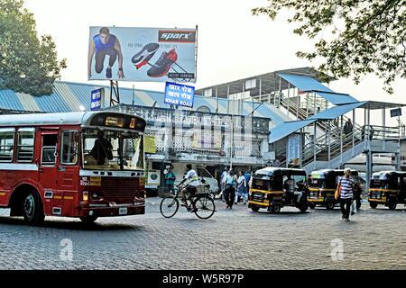 Khar Road Railway Station entrance Mumbai Maharashtra India Asia Stock Photo