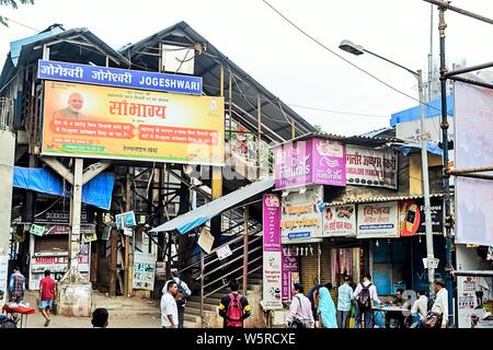 Jogeshwari Railway Station overbridge road entrance Mumbai Maharashtra India Asia Stock Photo