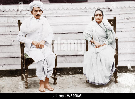Mahatma Gandhi with his wife Kasturba during the satyagraha campaign ...