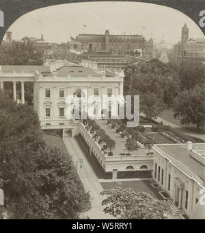 From Navy Department (S.E.) past the White House to the Capitol. 1928. Stock Photo