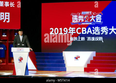 Retired Chinese basketball star Yao Ming, chairman of the Chinese Basketball Association, attends the 2019 CBA Draft in Shanghai, China, 29 July 2019. Stock Photo