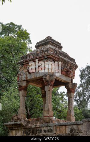 Park with weathered pavilion in Humayun's Tomb, New Delhi, India Stock Photo