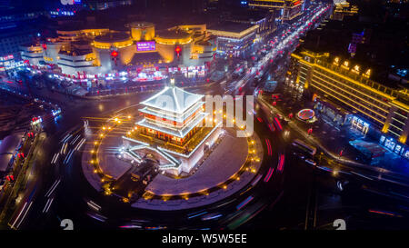 Night view of the Bell Tower in Xi'an city, northwest China's Shaanxi province, 27 December 2018. Stock Photo