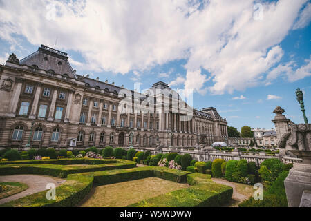 Brussels. 30th July, 2019. Photo taken on July 30, 2019 shows an exterior view of the Royal Palace of Brussels in Brussels, Belgium. The Royal Palace of Brussels is the Belgian King's administrative residence and main workplace. A tradition has been established since 1965 to open the Brussels Palace to the public every summer. From July 23 to August 25 this year, the palace can be visited free of charge except on Mondays. Credit: Zhang Cheng/Xinhua/Alamy Live News Stock Photo