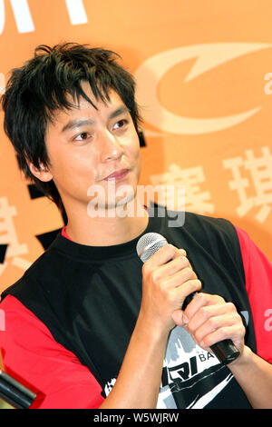 American-Hong Kong actor Daniel Wu attends a promotional event by a sportswear brand in Beijing, China, April 14, 2004. Stock Photo