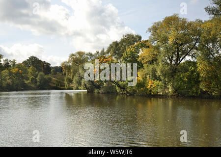 Pond in Yasnaya Polyana - Bright Glade homestead. Tula oblast. Russia Stock Photo