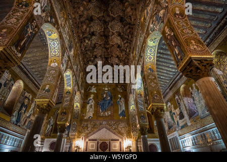 palermo sicily italy palace royal alamy palatine chapel interior norman