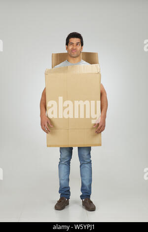 Funny man wearing cardboard box on his head with smiley face Stock ...