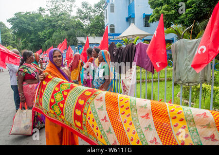 Kolkata, India. 30th July, 2019. Supporters and Comrades from different parts of INDIA at Mass Convention of CPI(ML) at KOLKATA Credit: Amlan Biswas/Pacific Press/Alamy Live News Stock Photo