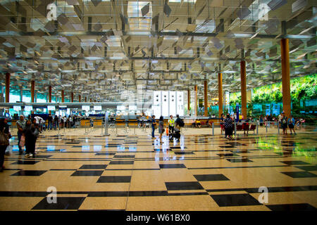 Passenger terminals hall in Changi Airport Stock Photo