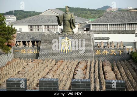 Replicas of terracotta army sculptures of the Terra-cotta Warriors and Horses of Qin Shihuang are on display at a scenic spot in Anqing city, east Chi Stock Photo